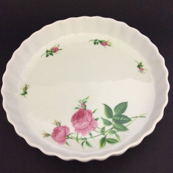 Pie Dish 9" Bakeware White Pink Roses Scalloped Edges Christine Holm - Picture 2 of 12